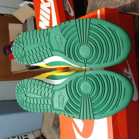 New Nike Dunk Brazilian size 9m - Picture 6 of 7